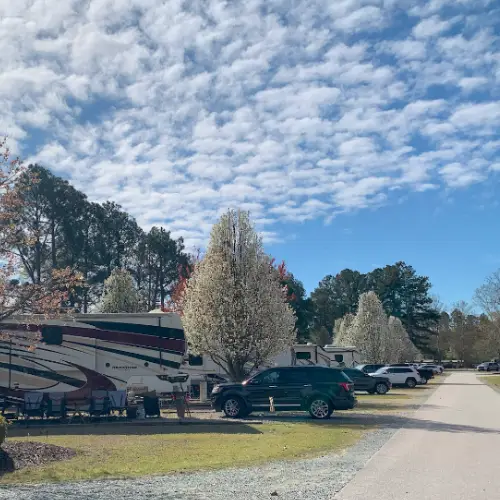 fayetteville RV resort and cottage